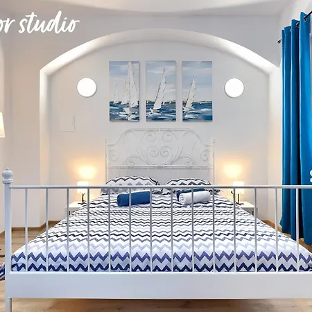Studios Notte Sul Porto Rovinj Exterior photo