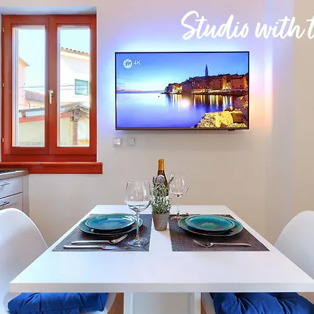 Studios Notte Sul Porto Rovinj Exterior photo