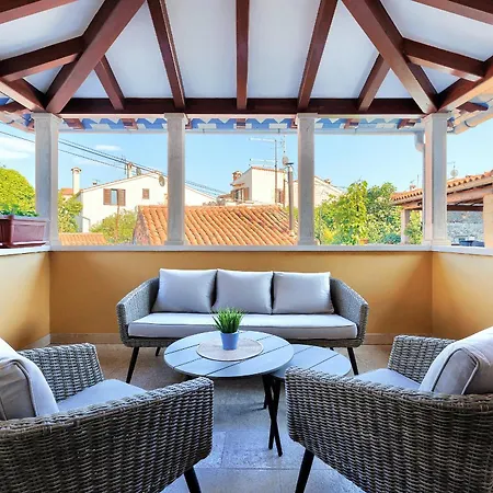 Studios Notte Sul Porto Rovinj Exterior photo